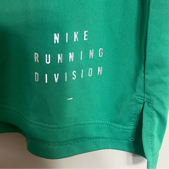 Nike Running Division Shirt Size XL Rise 365 Green Run Reflective - Picture 2 of 11